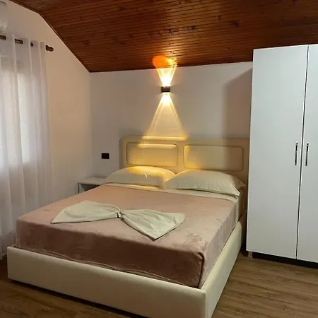 Zekajs Konukevi Shkodër